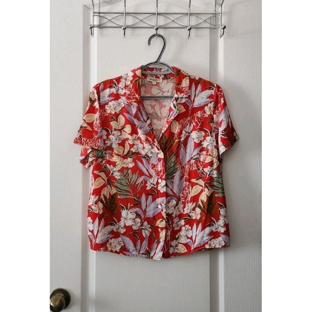 Christian Siriano Short-Sleeved Button Up Floral Cropped Top Rayon Red Size M
